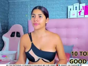 ariannalewis1 from Chaturbate