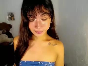 asianbarbie05 from Chaturbate