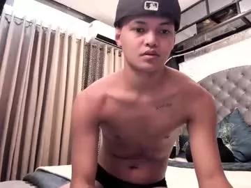 asianhugescott from Chaturbate