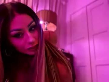 avalonnfoxx from Chaturbate
