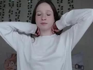 b4by_emilia from Chaturbate