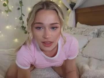 baby_tav from Chaturbate