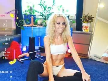 barbieblueyes from Chaturbate