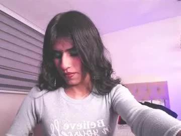 bella_poisonous from Chaturbate