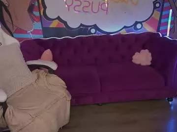 bellalapetit from Chaturbate