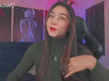 bellapazzia13 from Chaturbate