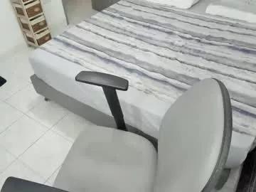 bellaprettty from Chaturbate