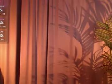 bellla_haddid from Chaturbate
