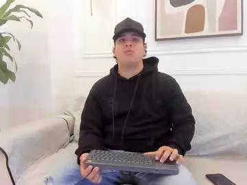 bennett_alejoo from Chaturbate