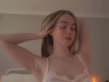 bibi_it_is from Chaturbate