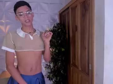 billy_jamees from Chaturbate