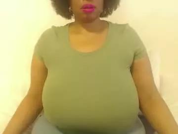 boobyqueen24 from Chaturbate