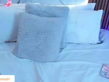 bunny0410_ from Chaturbate