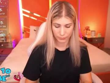 Cassandragood webcams show profile image 
