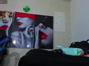 catalehia_milk from Chaturbate