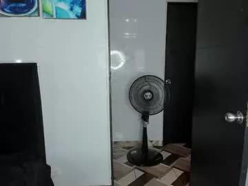 college_muscle_ass from Chaturbate