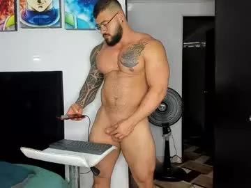 college_muscle_ass from Chaturbate