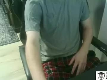 collegeguy4dads from Chaturbate