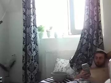 collegegymbro from Chaturbate