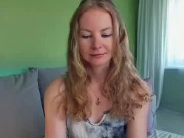 cuddle_kitten from Chaturbate