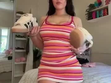 cuddlymoana from Chaturbate