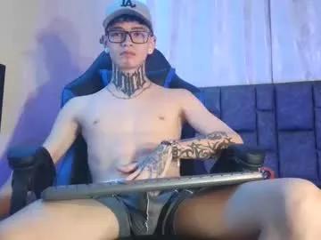 dann_brown from Chaturbate