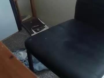 dennisuo22 from Chaturbate