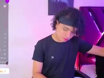 derek_greyy_ from Chaturbate