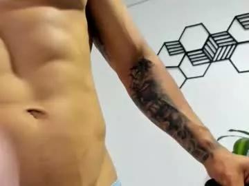 derry_adams1237 from Chaturbate
