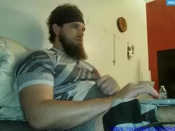 dikdowndaddy from Chaturbate
