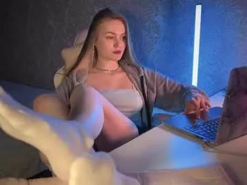 divine_hannah from Chaturbate