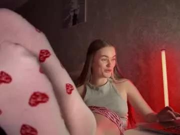 divine_hannah from Chaturbate