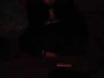 dommay13 from Chaturbate