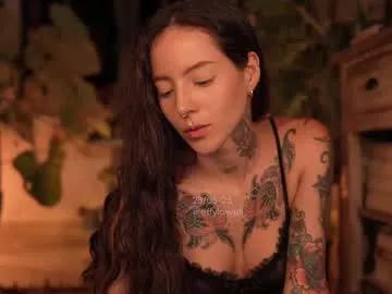 effylowell_ from Chaturbate