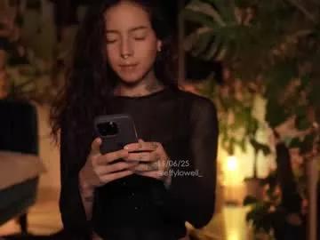 effylowell_ from Chaturbate
