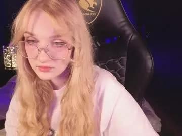eliejay from Chaturbate