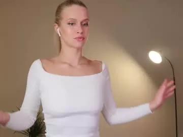 ella_twinkle from Chaturbate