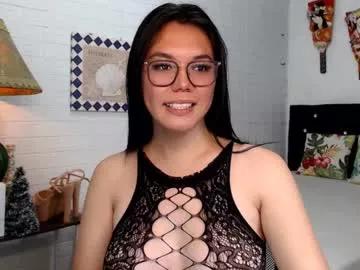 ellahollywood1818 from Chaturbate