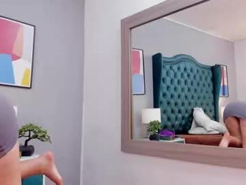 ellathompons from Chaturbate