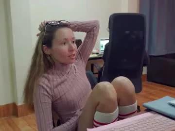 ellcrys from Chaturbate