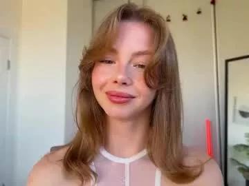 elli_harmon from Chaturbate