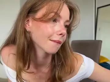 elli_harmon from Chaturbate