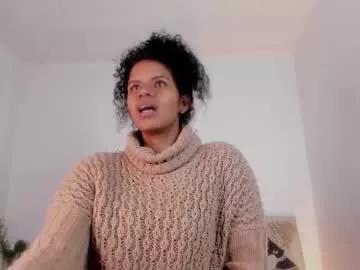 ellie_alves from Chaturbate
