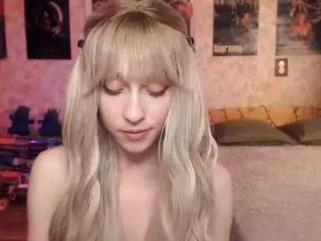 ellie_friendly from Chaturbate