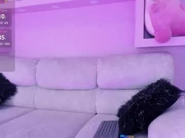ellie_ponce from Chaturbate