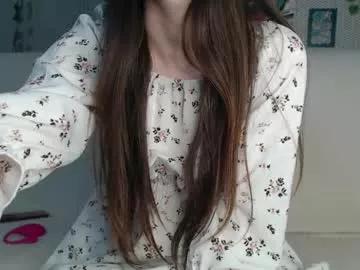 elliewalkersdreamgirl from Chaturbate