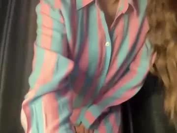 elly_sanden from Chaturbate