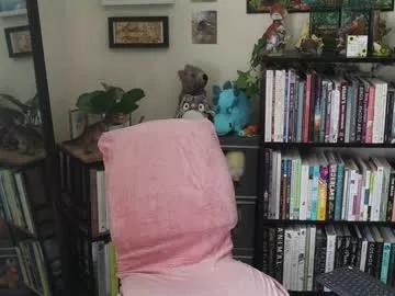 ellynaomi from Chaturbate