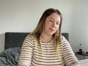 ember_bunny from Chaturbate