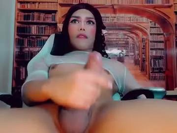 emeli_roushot from Chaturbate